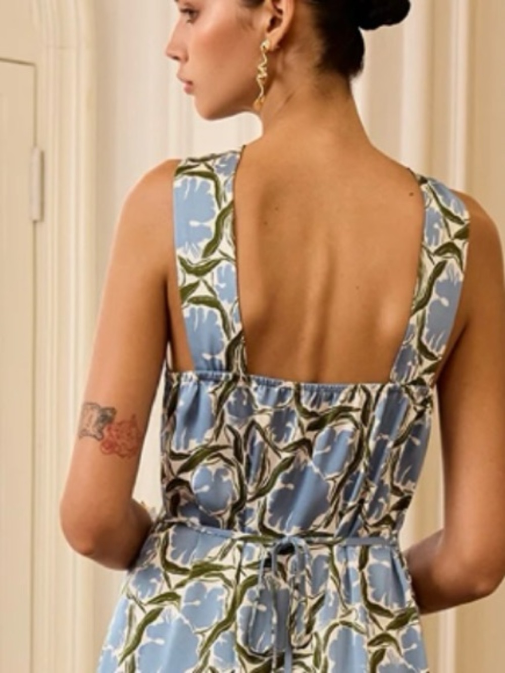 Commense Blue and Cream Floral Halter Maxi Dress Like New Medium - Picture 2 of 10